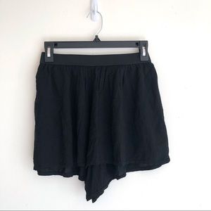 🎀 5/$25 Brandy Melville elastic waist flowy black shorts sz one size